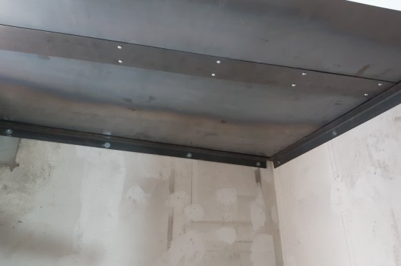 Blindage d'un plafond de réserve de magasin à Romans-sur-Isère