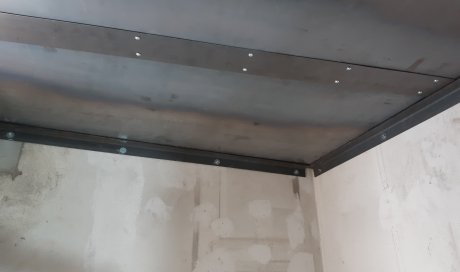 Blindage d'un plafond de réserve de magasin à Romans-sur-Isère